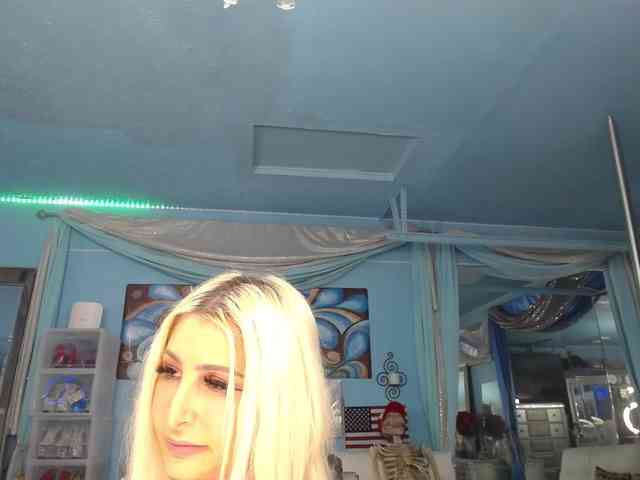 adrianna_fox webcam