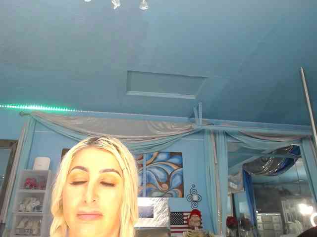 adrianna_fox webcam