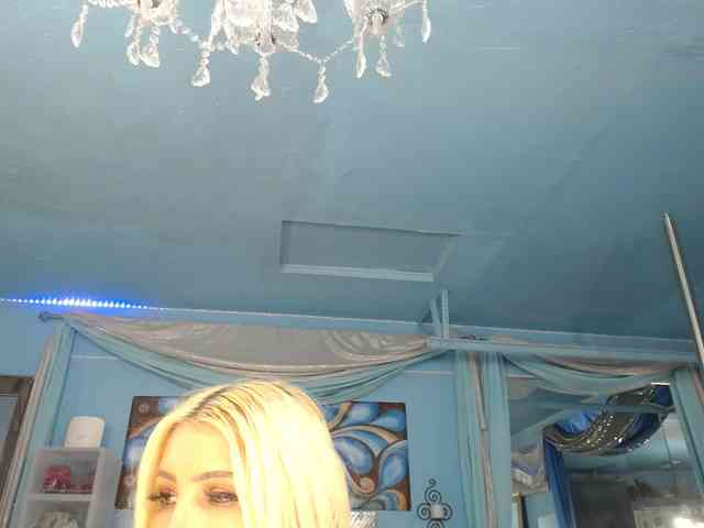 adrianna_fox