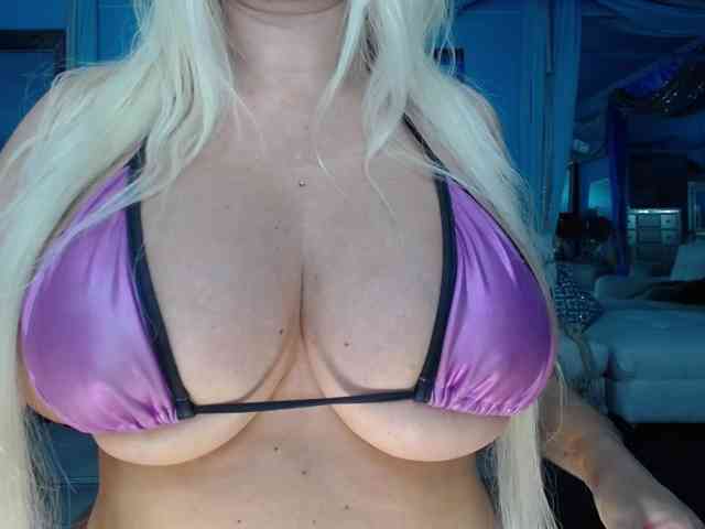 adrianna_fox