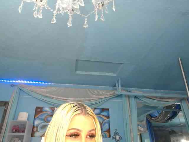 adrianna_fox