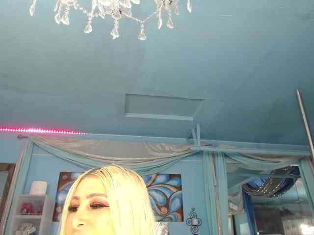 adrianna_fox webcam