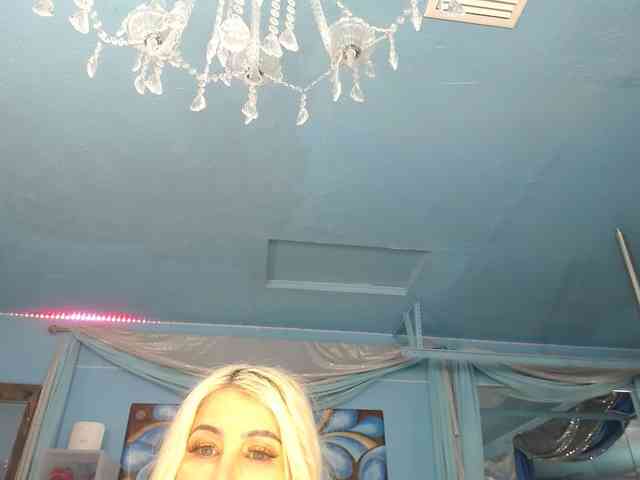 adrianna_fox webcam