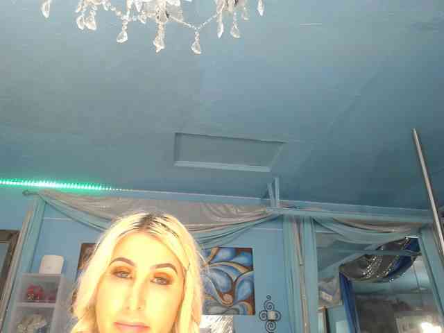 adrianna_fox