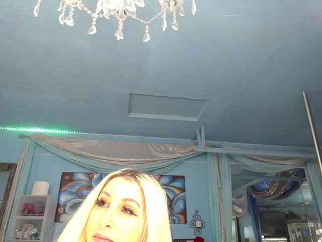 adrianna_fox