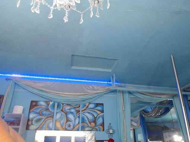 adrianna_fox webcam