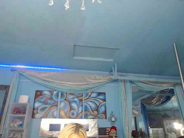 adrianna_fox webcam
