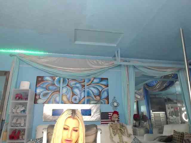 adrianna_fox