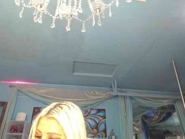adrianna_fox