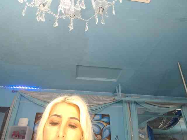 adrianna_fox webcam