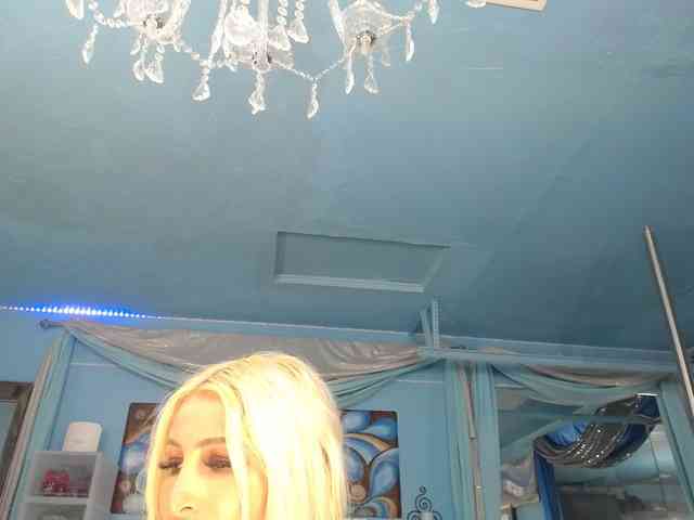 adrianna_fox webcam