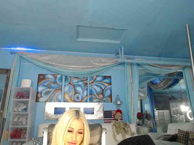 adrianna_fox webcam