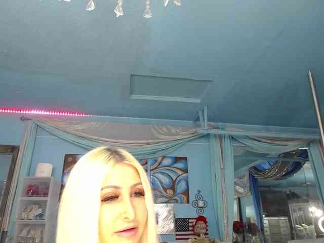 adrianna_fox webcam