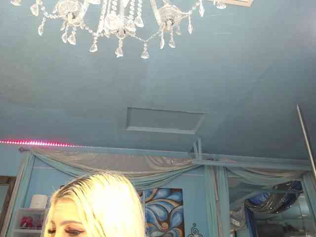 adrianna_fox