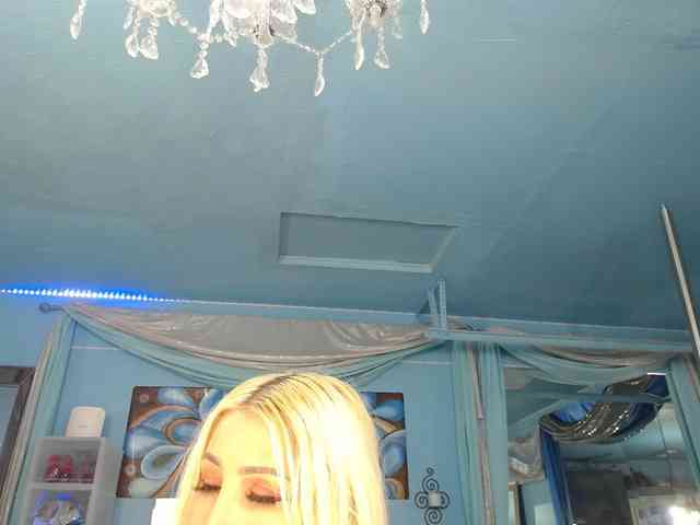 adrianna_fox webcam