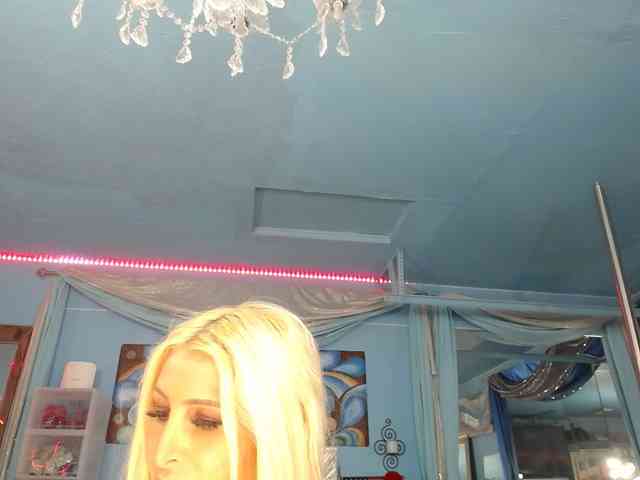 adrianna_fox webcam