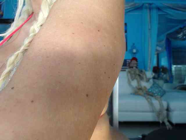 adrianna_fox