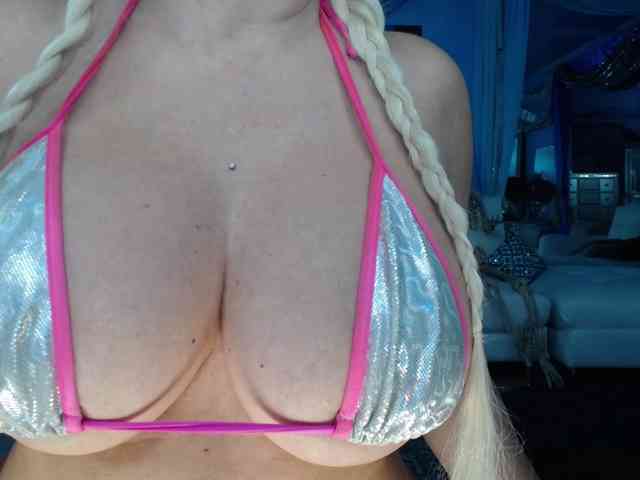 adrianna_fox