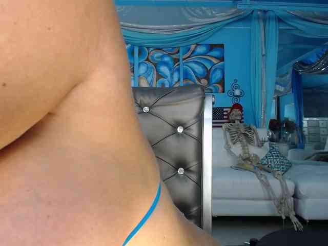 adrianna_fox webcam