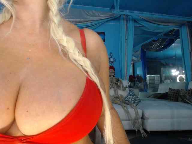 adrianna_fox
