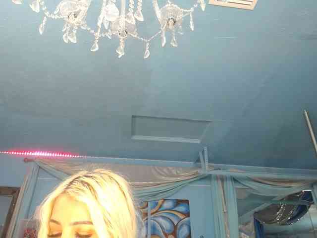 adrianna_fox webcam