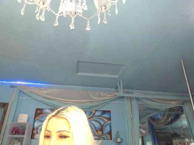 adrianna_fox