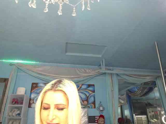 adrianna_fox webcam