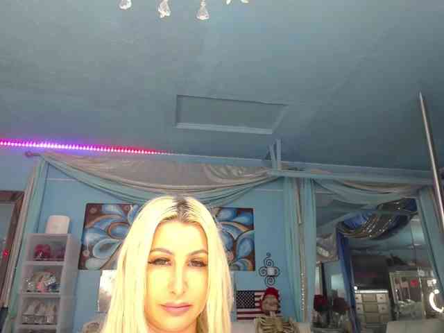 adrianna_fox webcam
