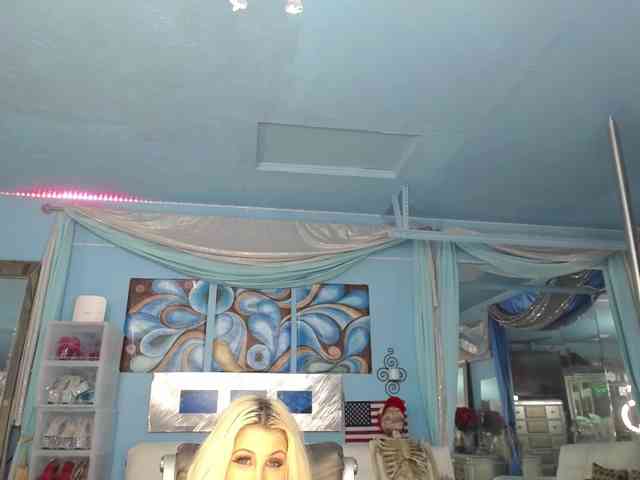 adrianna_fox