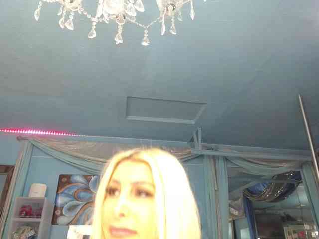 adrianna_fox
