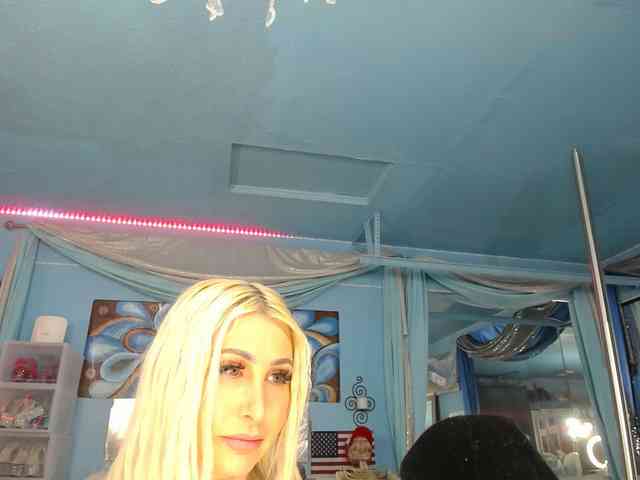 adrianna_fox webcam