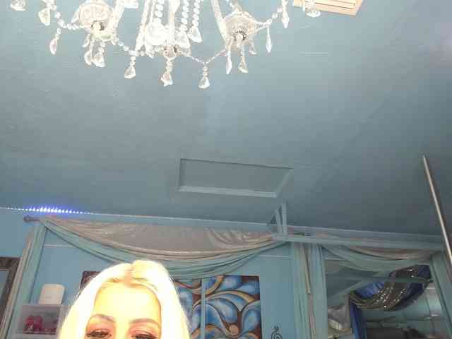 adrianna_fox webcam