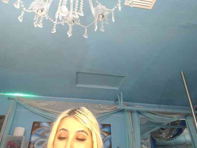 adrianna_fox webcam