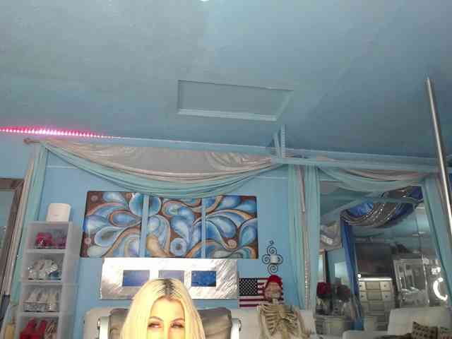 adrianna_fox webcam