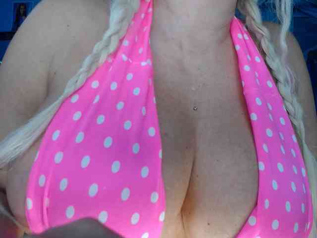 adrianna_fox webcam