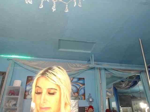 adrianna_fox