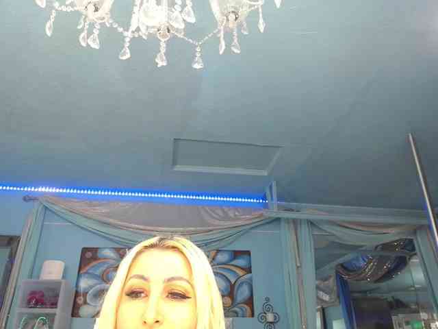 adrianna_fox webcam