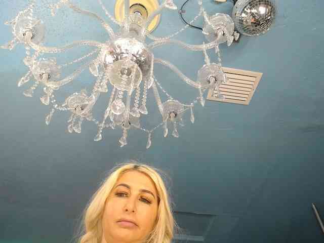 adrianna_fox Live Webcam on BongaCams