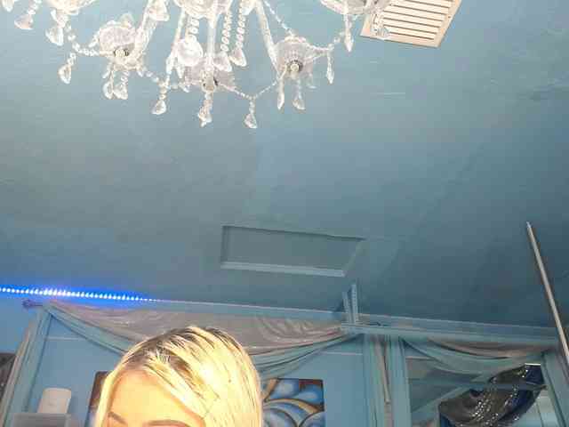 adrianna_fox