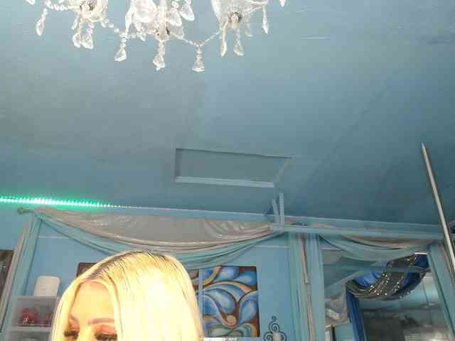 adrianna_fox webcam