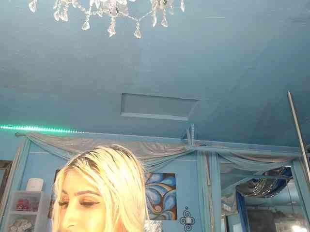 adrianna_fox webcam