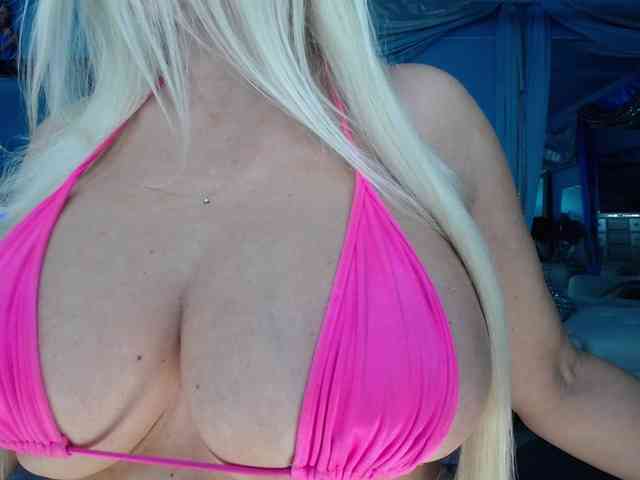 adrianna_fox webcam