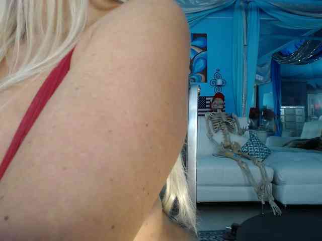 adrianna_fox adrianna_fox