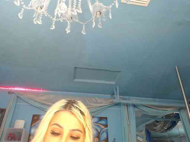 adrianna_fox webcam