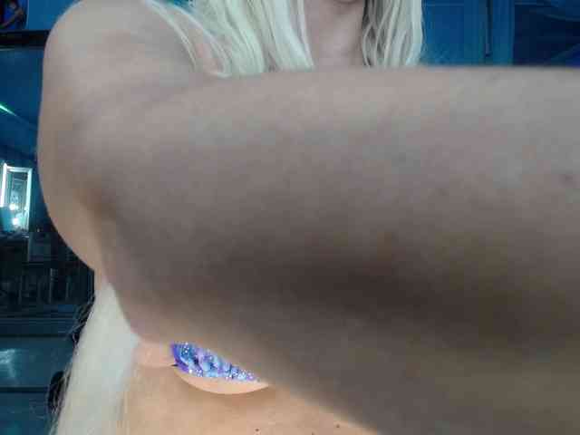 adrianna_fox webcam