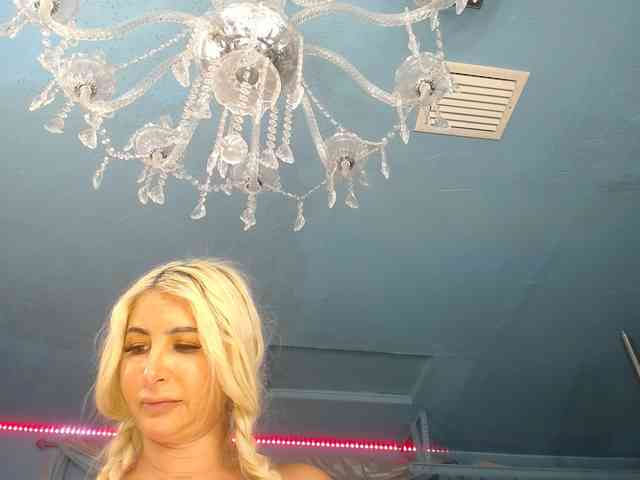 adrianna_fox webcam