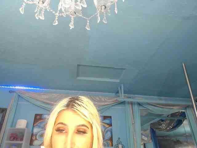 adrianna_fox webcam