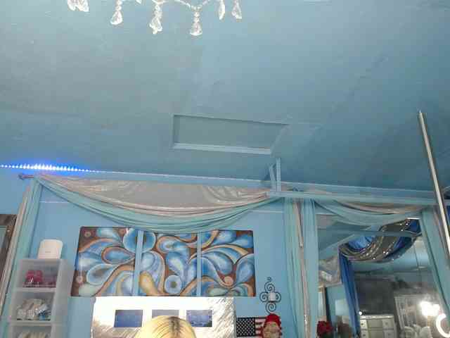 adrianna_fox webcam