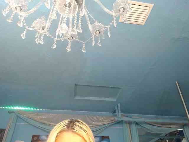 adrianna_fox adrianna_fox