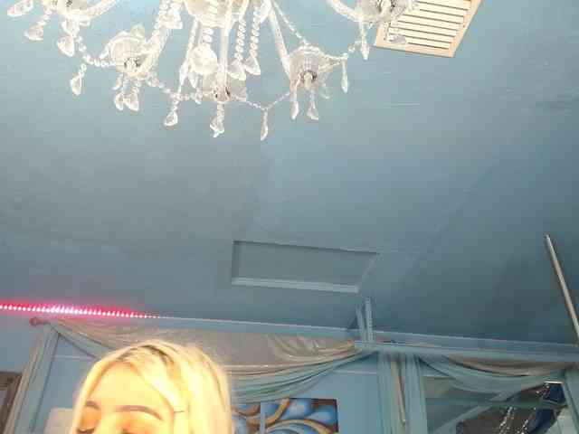 adrianna_fox webcam
